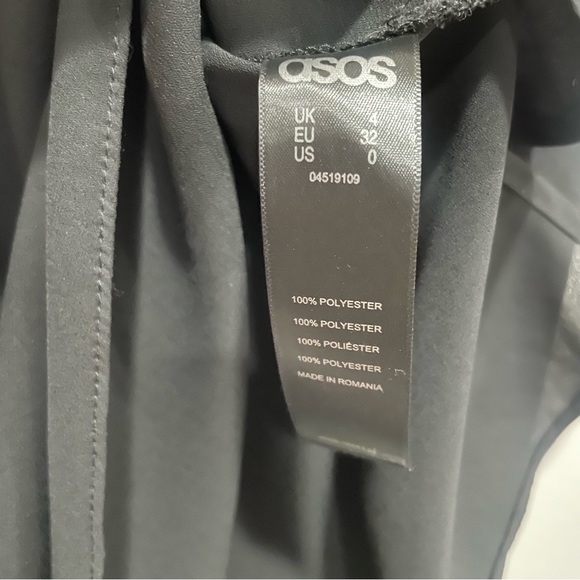 ASOS asymmetric sleeveless top, black xs, NWT - Picture 3 of 4